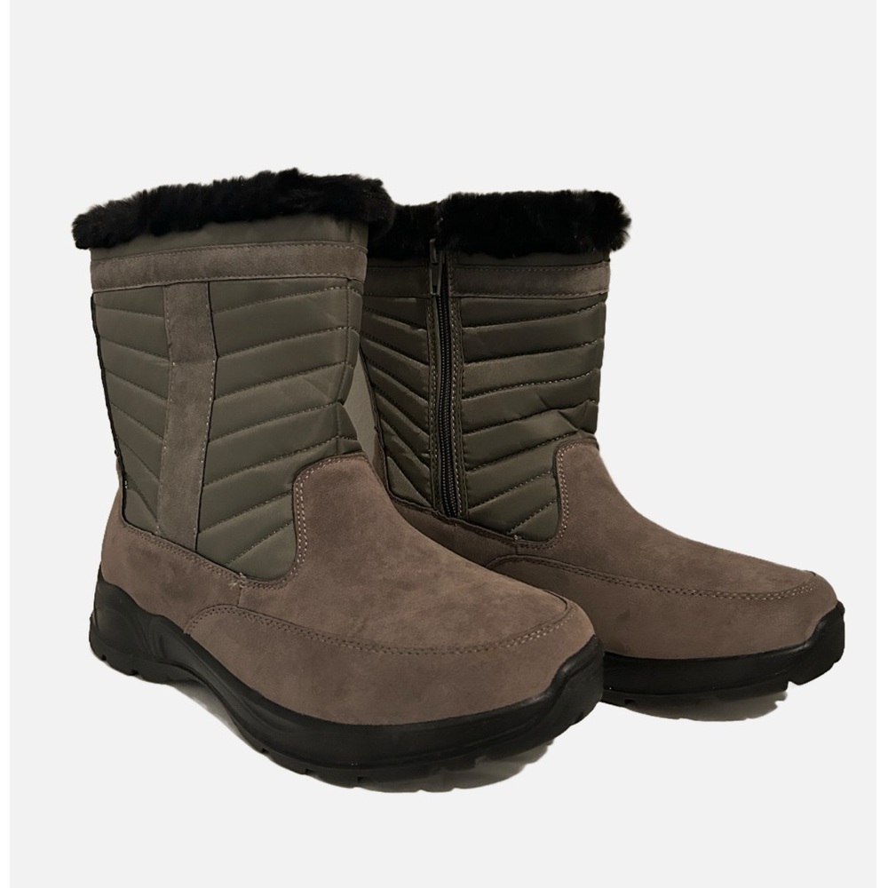 NWB Easy Works by Easy Street Frazer Boot. Size 9. Grey. Waterproof. - Picture 4 of 10